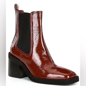 NWOB $129 Gianni Bini
Banks Crinkle Patent Double Gore Square Toe…